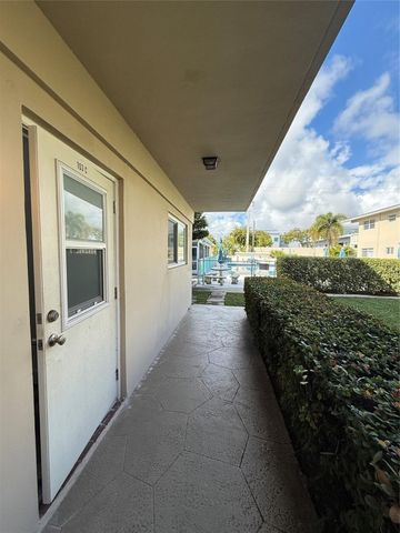 2121 NE 42nd Court 103C, Lighthouse Point, FL 33064