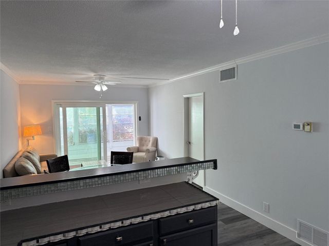 2121 NE 42nd Court 103C, Lighthouse Point, FL 33064