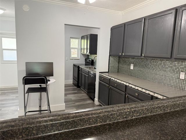 2121 NE 42nd Court 103C, Lighthouse Point, FL 33064