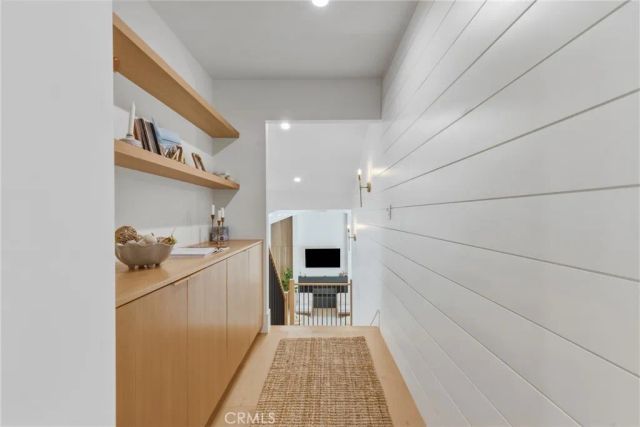 4830 Winnetka Avenue, Woodland Hills, CA 91364