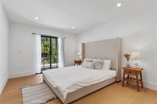 4830 Winnetka Avenue, Woodland Hills, CA 91364