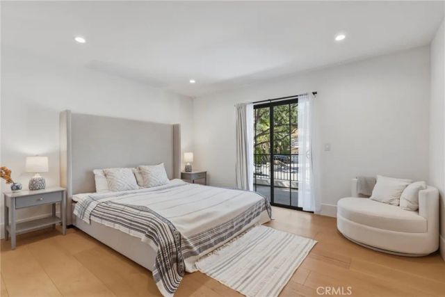4830 Winnetka Avenue, Woodland Hills, CA 91364