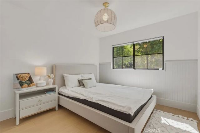 4830 Winnetka Avenue, Woodland Hills, CA 91364