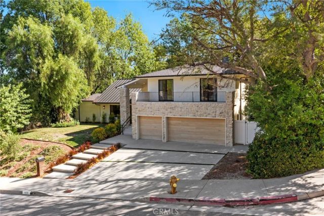 4830 Winnetka Avenue, Woodland Hills, CA 91364