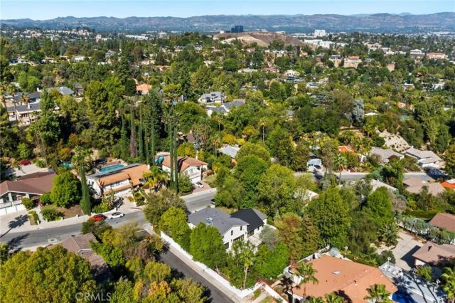 4830 Winnetka Avenue, Woodland Hills, CA 91364