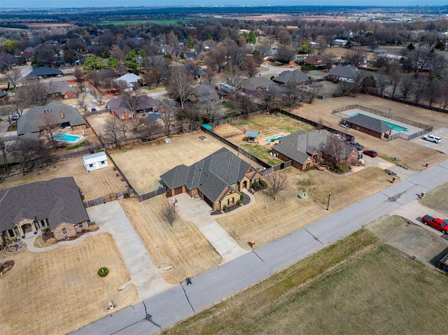 18389 320th Street, Norman, OK 73072