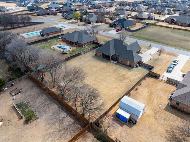 18389 320th Street, Norman, OK 73072