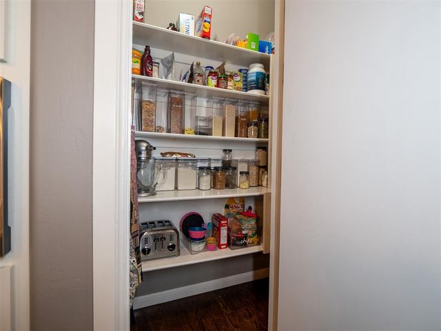 18389 320th Street, Norman, OK 73072