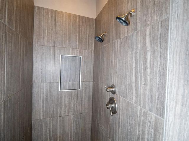 18389 320th Street, Norman, OK 73072