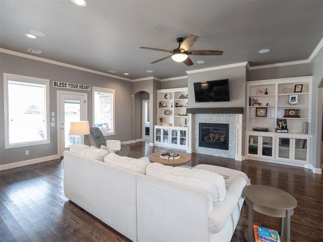 18389 320th Street, Norman, OK 73072