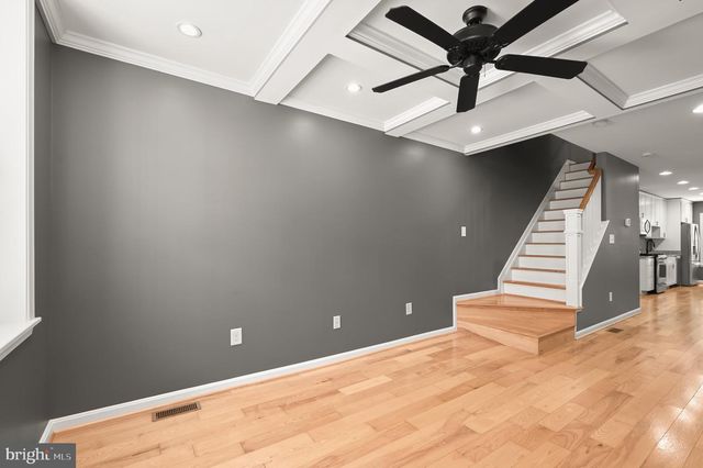 33 E HAMBURG ST, Baltimore, MD 21230