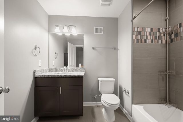 33 E HAMBURG ST, Baltimore, MD 21230