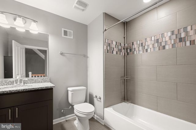 33 E HAMBURG ST, Baltimore, MD 21230