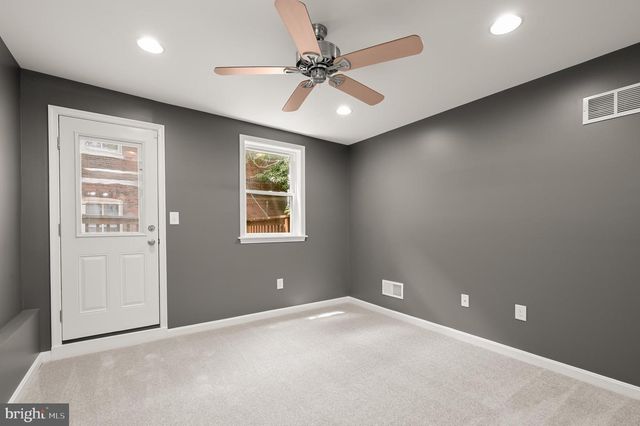 33 E HAMBURG ST, Baltimore, MD 21230