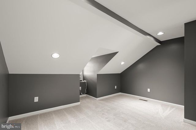 33 E HAMBURG ST, Baltimore, MD 21230