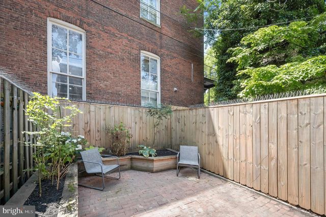 33 E HAMBURG ST, Baltimore, MD 21230