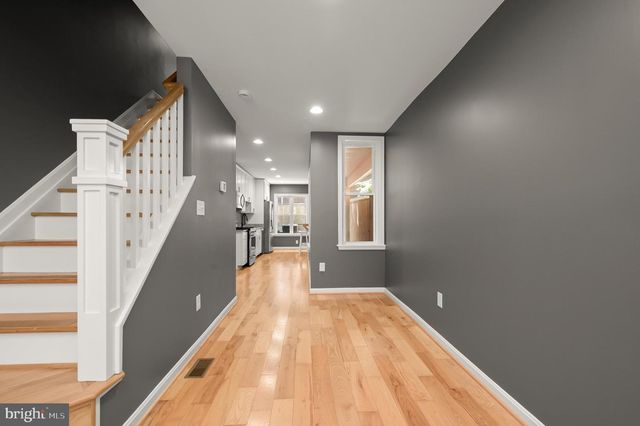33 E HAMBURG ST, Baltimore, MD 21230