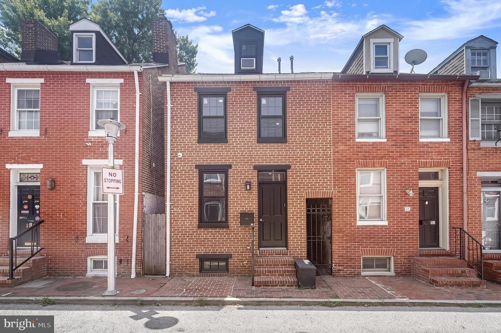 33 E HAMBURG ST, Baltimore, MD 21230