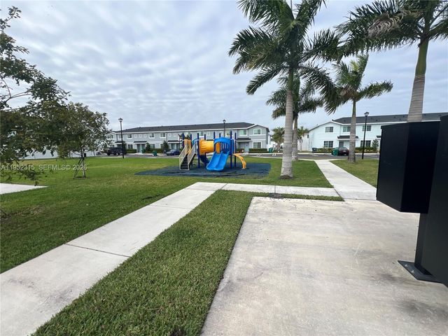 1045 NW 4th Ter 1045, Florida City, FL 33034