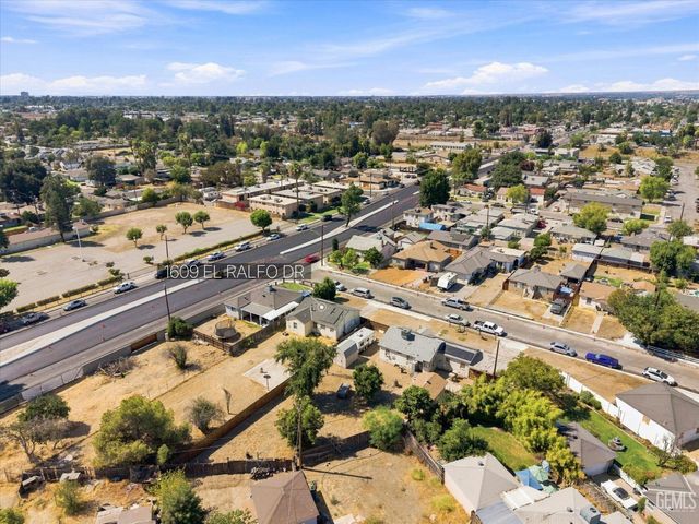 1609 El Ralfo Drive, Bakersfield, CA 93304