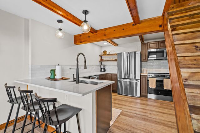 4 Hide-A-Way Hills Lane, Sugar Grove, OH 43155