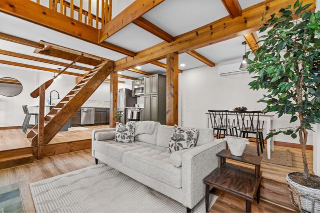 4 Hide-A-Way Hills Lane, Sugar Grove, OH 43155