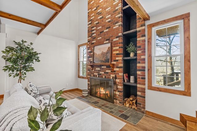 4 Hide-A-Way Hills Lane, Sugar Grove, OH 43155