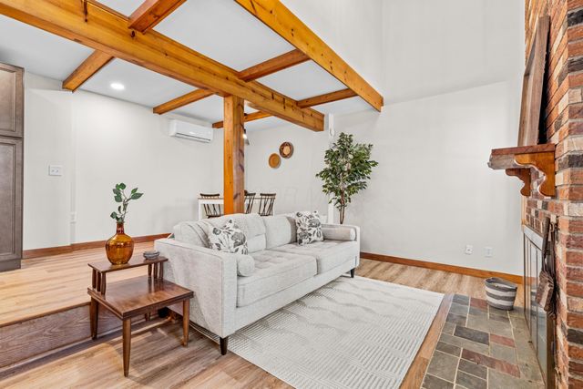 4 Hide-A-Way Hills Lane, Sugar Grove, OH 43155