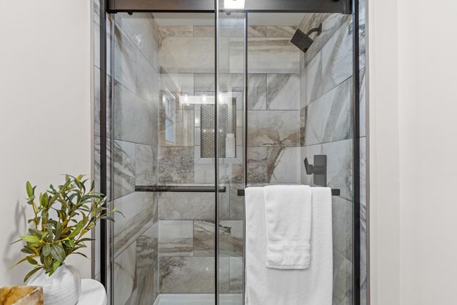 4 Hide-A-Way Hills Lane, Sugar Grove, OH 43155