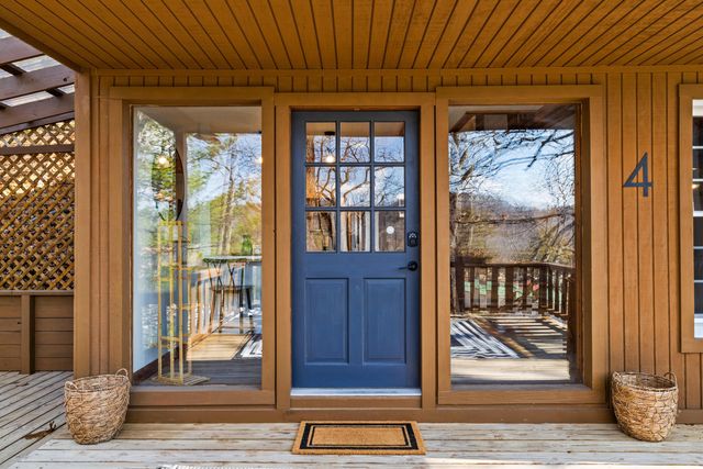 4 Hide-A-Way Hills Lane, Sugar Grove, OH 43155