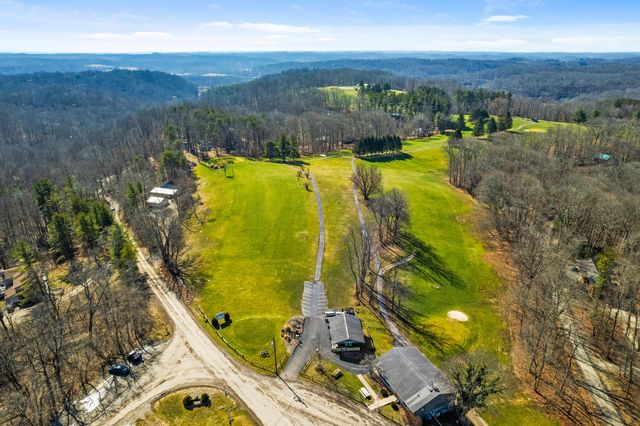 4 Hide-A-Way Hills Lane, Sugar Grove, OH 43155