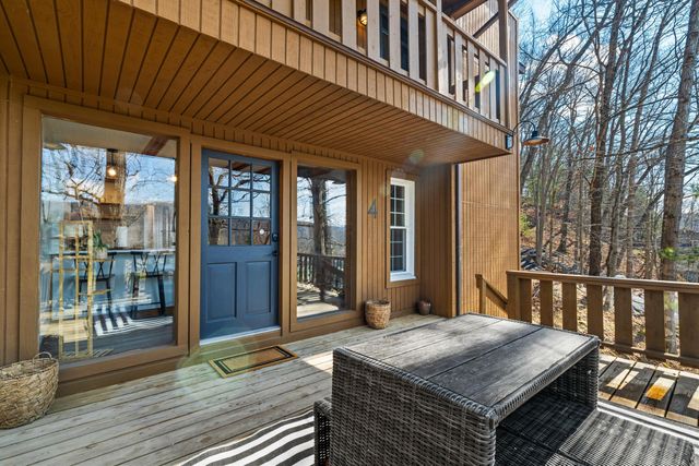 4 Hide-A-Way Hills Lane, Sugar Grove, OH 43155