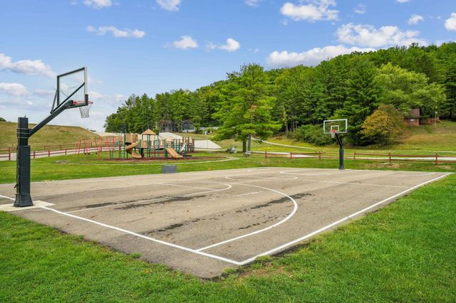 4 Hide-A-Way Hills Lane, Sugar Grove, OH 43155