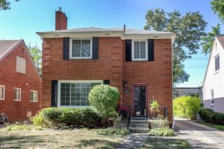 26015 Allor Avenue, Huntington Woods, MI 48070