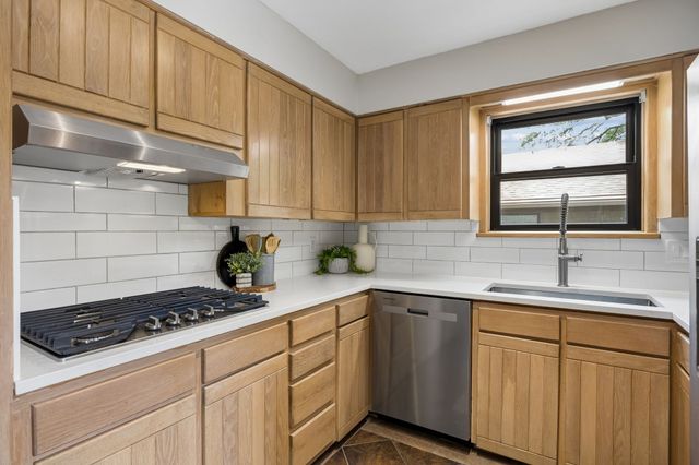 11630 Cimarec Street, Dallas, TX 75218