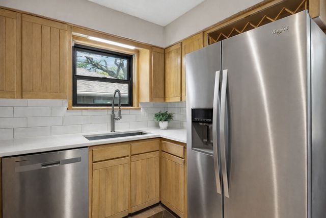 11630 Cimarec Street, Dallas, TX 75218