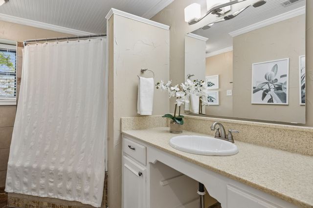 11630 Cimarec Street, Dallas, TX 75218