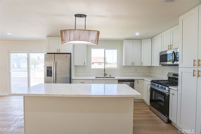 2452 E Brenda, West Covina, CA 91792
