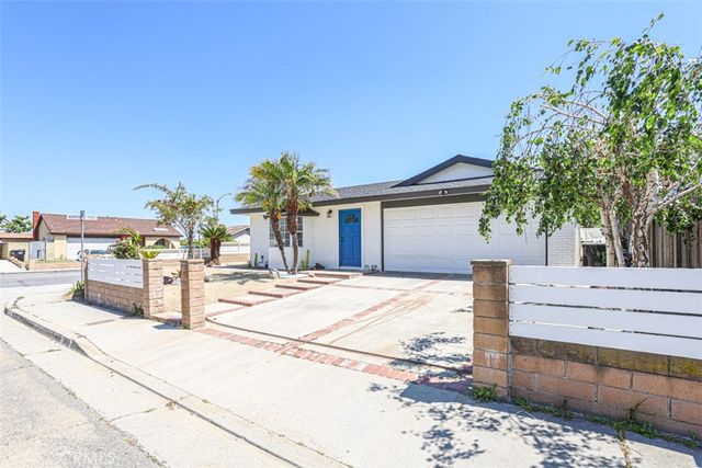 2452 E Brenda, West Covina, CA 91792