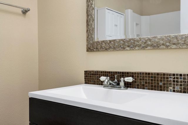 2027 Goodwin Drive, Katy, TX 77493