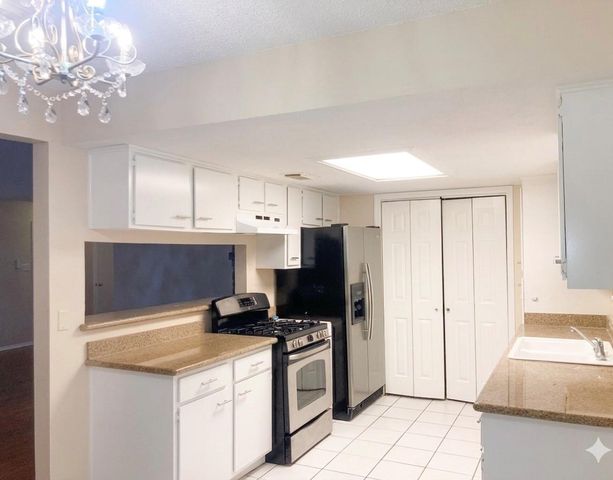 2027 Goodwin Drive, Katy, TX 77493