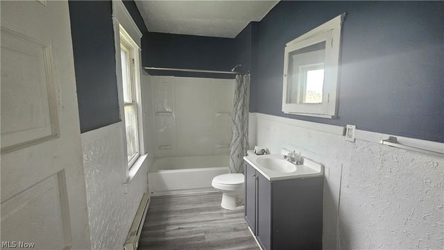 3850 W 17th Street, Cleveland, OH 44109