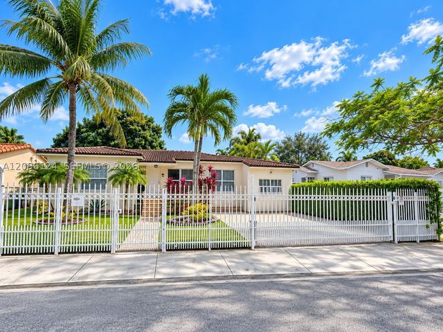 3884 NW 2nd St 1, Miami, FL 33126