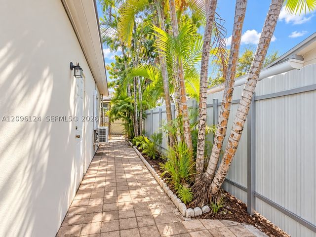 3884 NW 2nd St 1, Miami, FL 33126