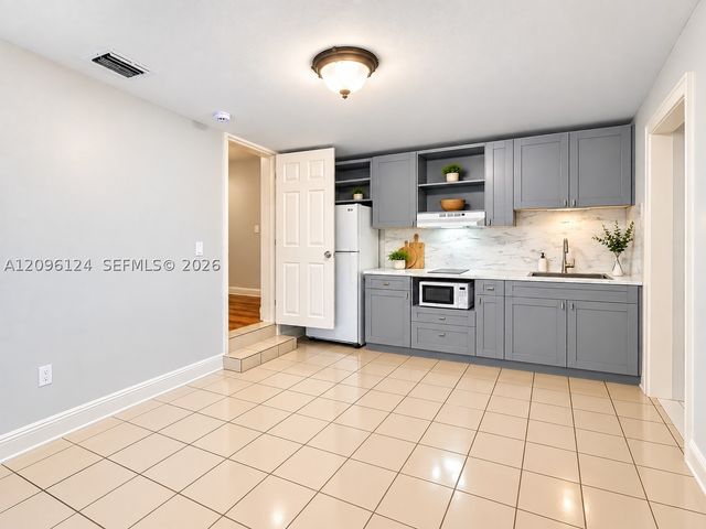 3884 NW 2nd St 1, Miami, FL 33126