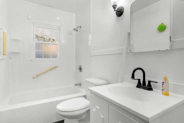 5770 Jackson Street, Merrillville, IN 46410