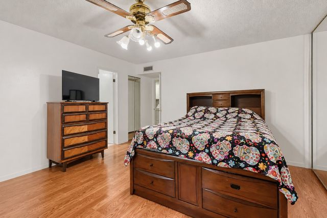 2611 Ridgemoor Court, Arlington, TX 76016