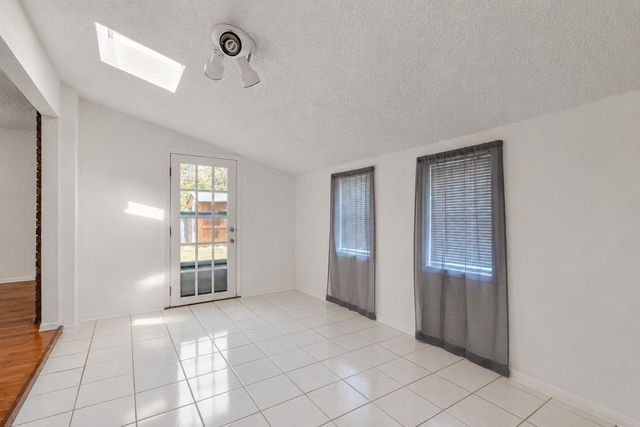 2611 Ridgemoor Court, Arlington, TX 76016