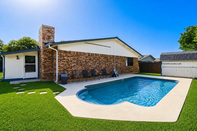 2611 Ridgemoor Court, Arlington, TX 76016