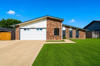 2611 Ridgemoor Court, Arlington, TX 76016